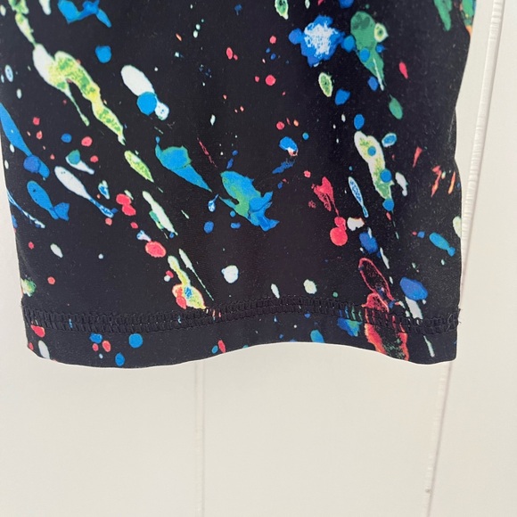 Fabletics Quinn Crop in Black Spectra Splash Paint Splatter Size XXL - Picture 4 of 11